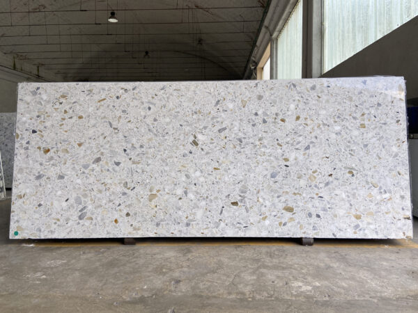 MSRA01 Calacatta Slab 01