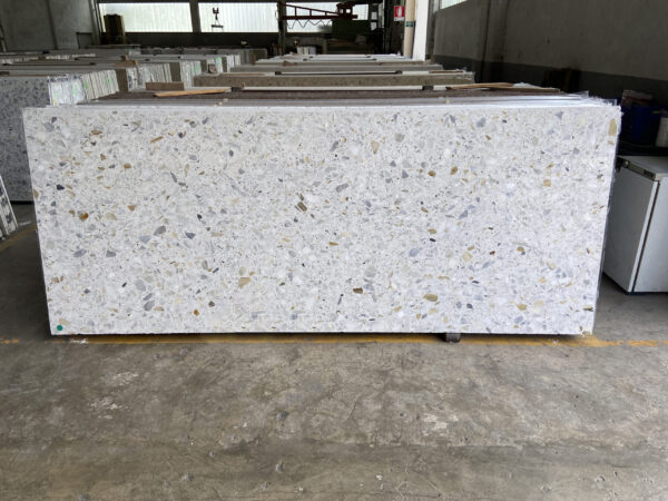 MSRA01 Calacatta Slab 02